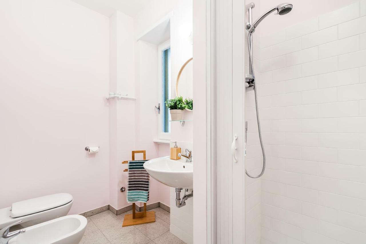 Triple Room Private External Bathroom